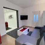 & - Marina Apartman