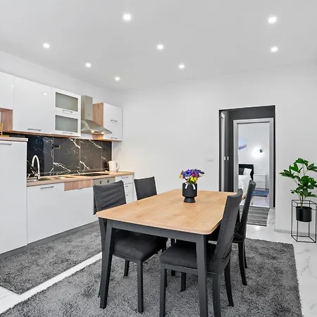 Apartment & - Marina *